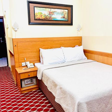 Al Ahrar Hotel ดูไบ ภายนอก รูปภาพ