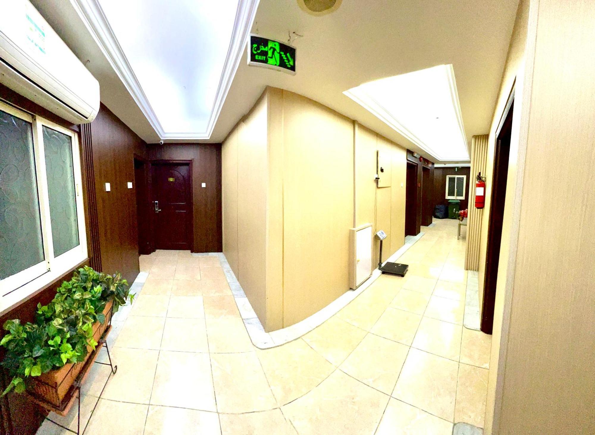 Al Ahrar Hotel ดูไบ ภายนอก รูปภาพ