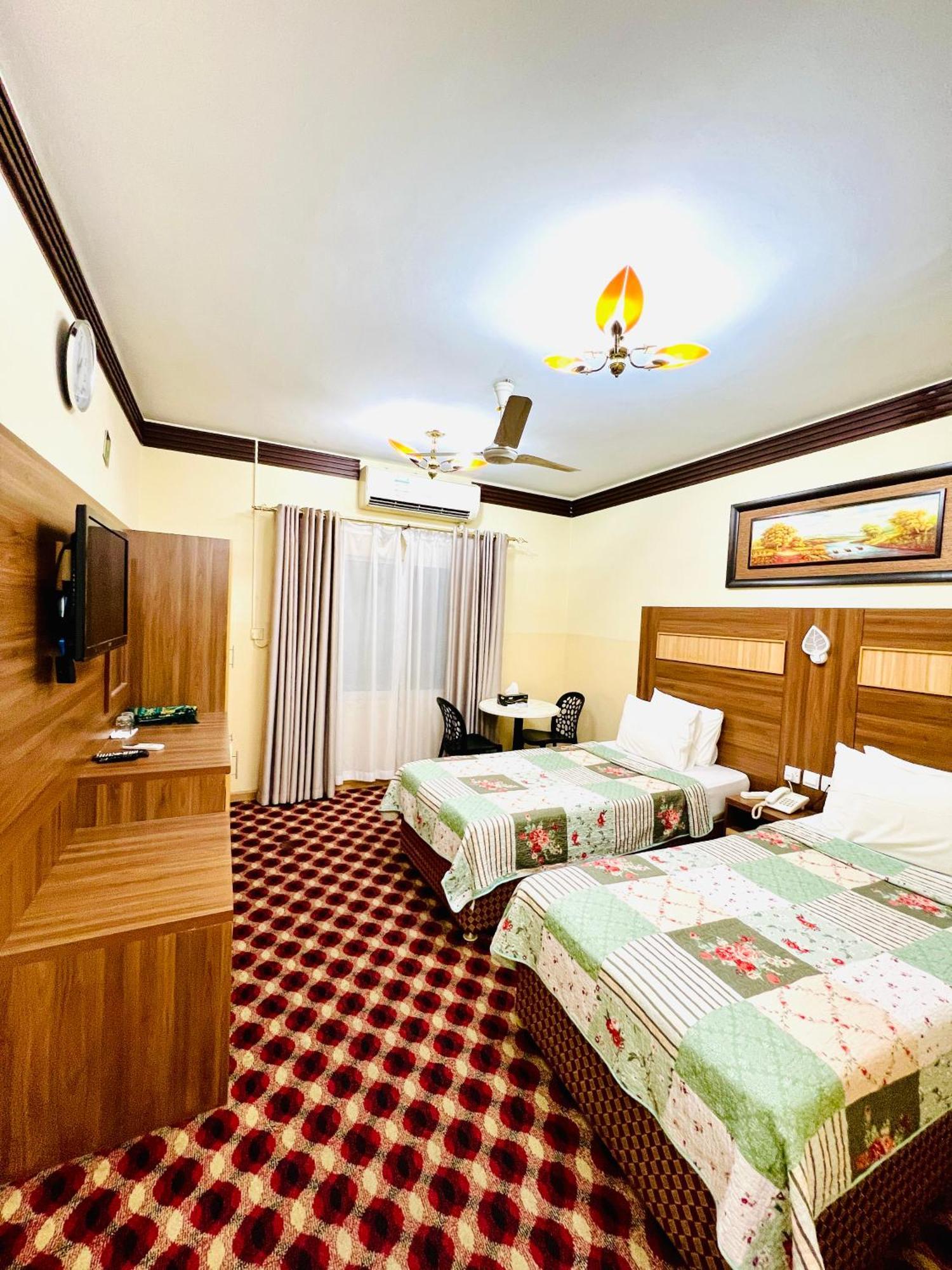 Al Ahrar Hotel ดูไบ ภายนอก รูปภาพ