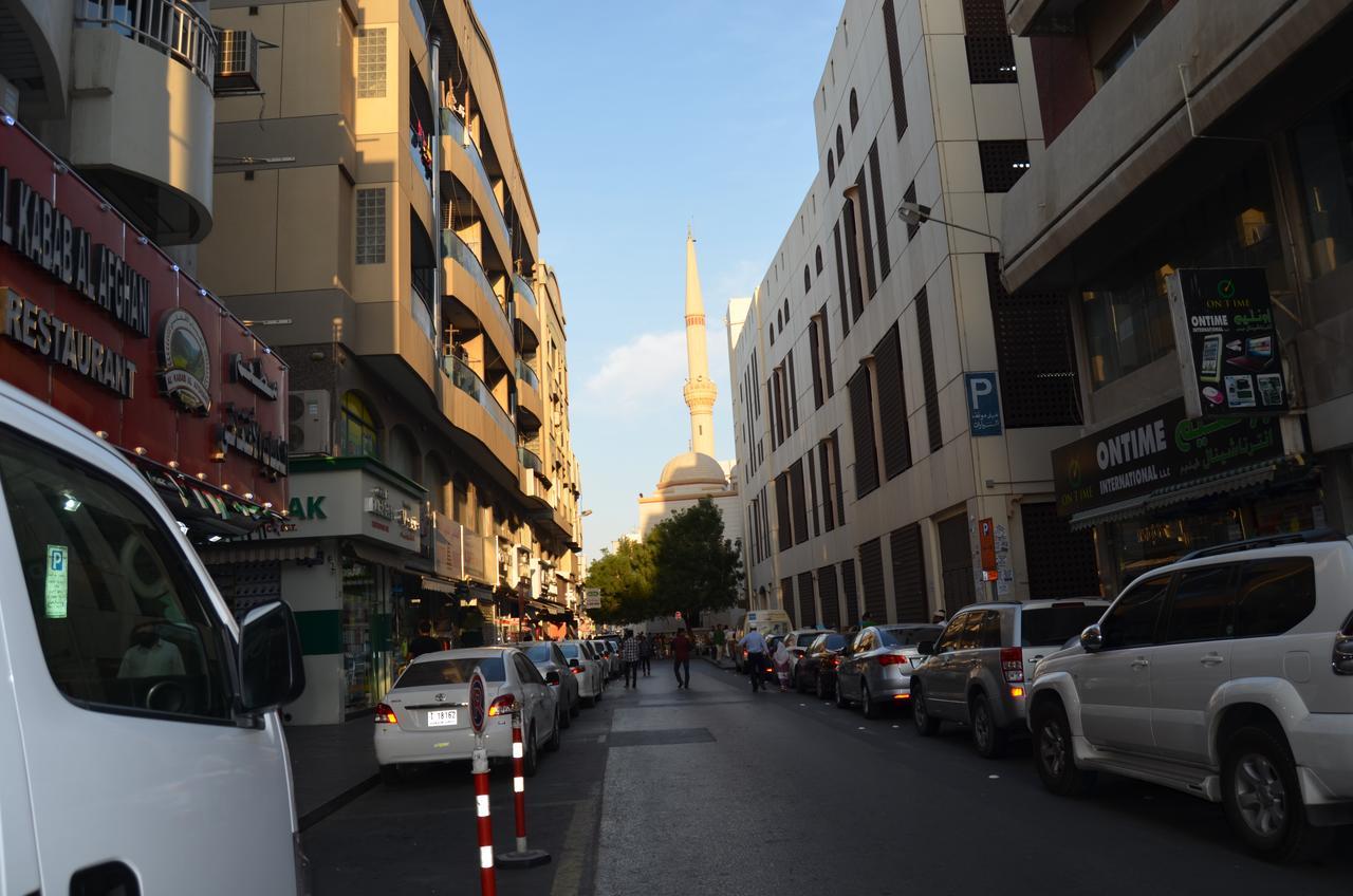 Al Ahrar Hotel ดูไบ ภายนอก รูปภาพ